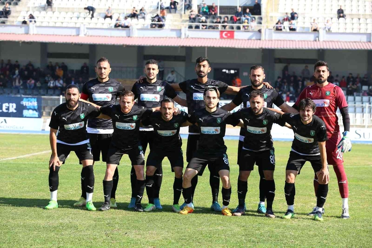 TFF 3. Lig: Efeler 09 SFK: 1 Beyoğlu Yeniçarşı SF: 1