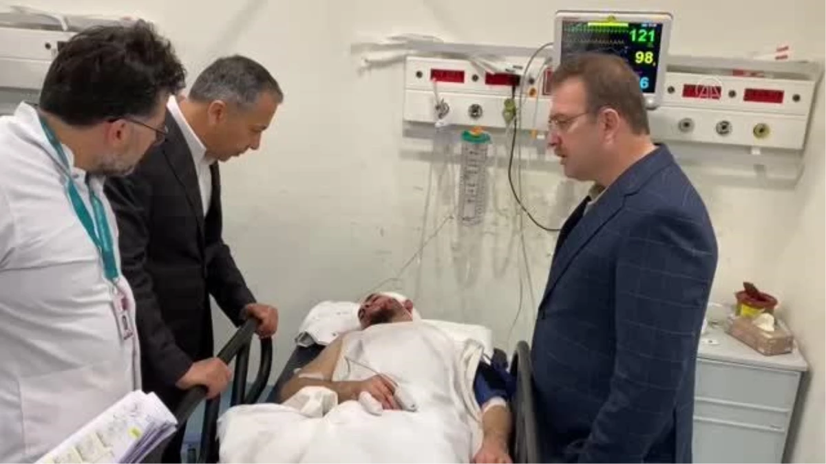 Vali Yerlikaya ve Başsavcı Yılmaz\'dan Beyoğlu\'ndaki patlamada yaralananlara ziyaret