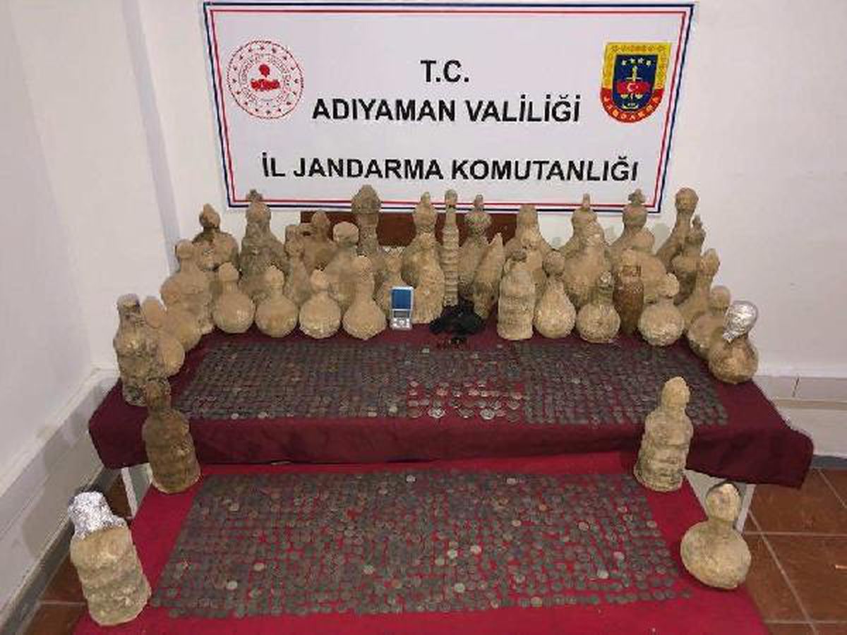 Adıyaman\'da 1578 sikke, 42 toprak testi ele geçirildi; 1 gözaltı.