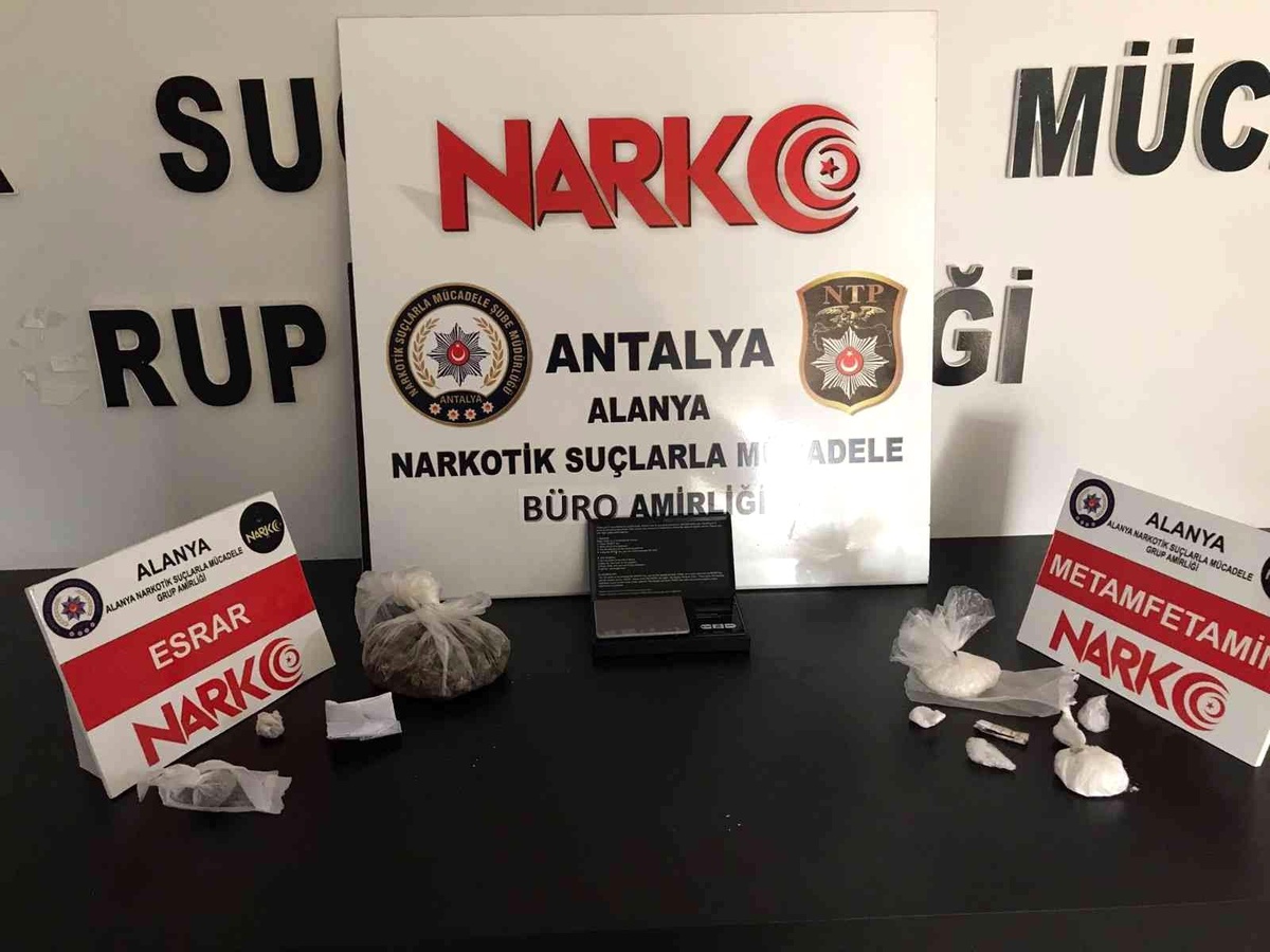 Alanya\'da uyuşturucu ve hırsızlık operasyonları: 13 gözaltı
