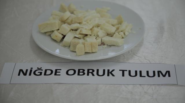 Aylarca mağadara bekleyip lezzetleniyorlar! İşte Niğde'nin en özel peynirleri