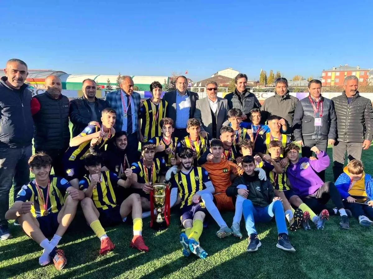 BC Group U-18 Ligi Şampiyonu Ağrı 1970 Spor oldu