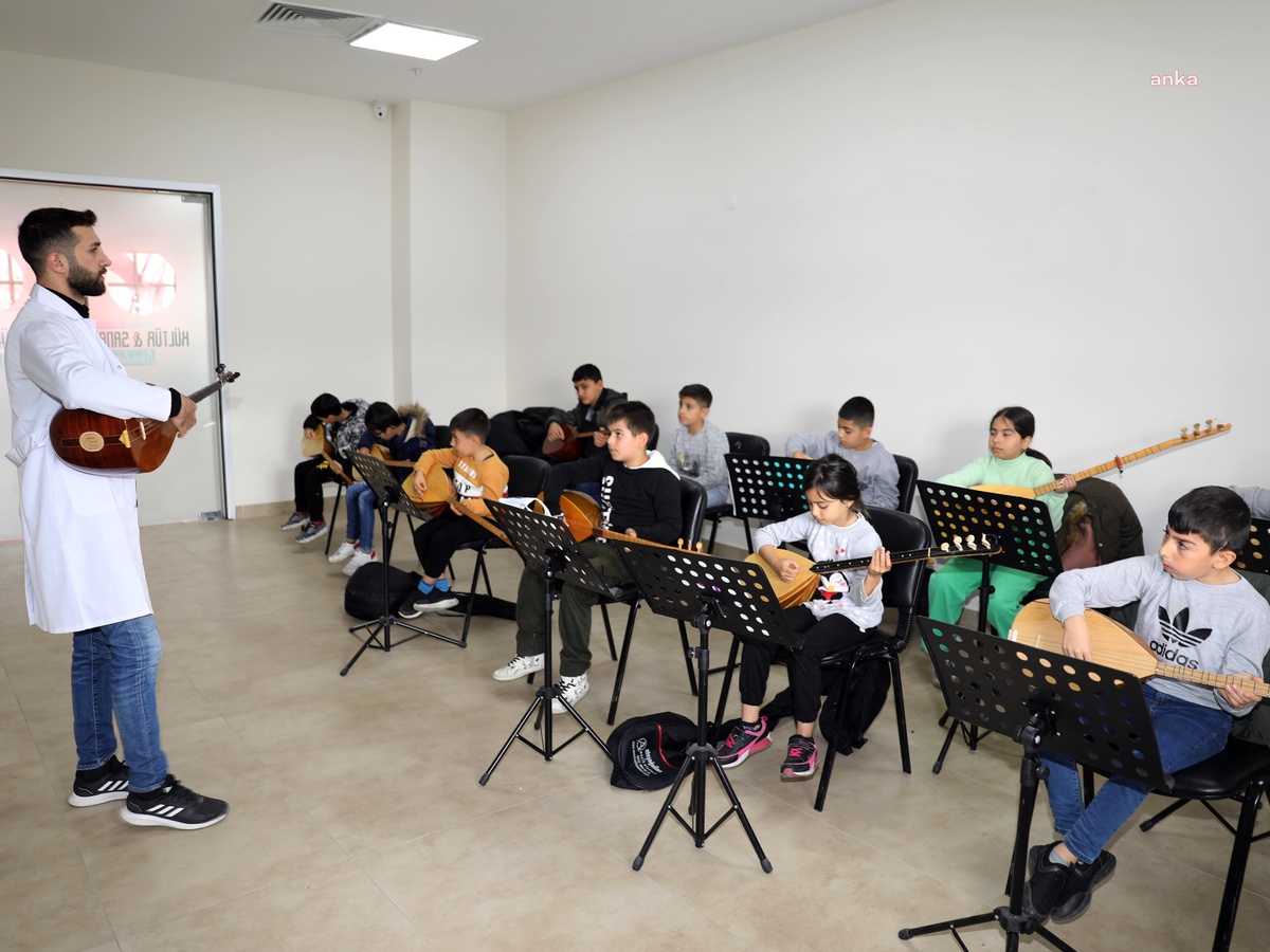 Çerkezköy Belediyesi\'nin Kültür Sanat Kursları Devam Ediyor