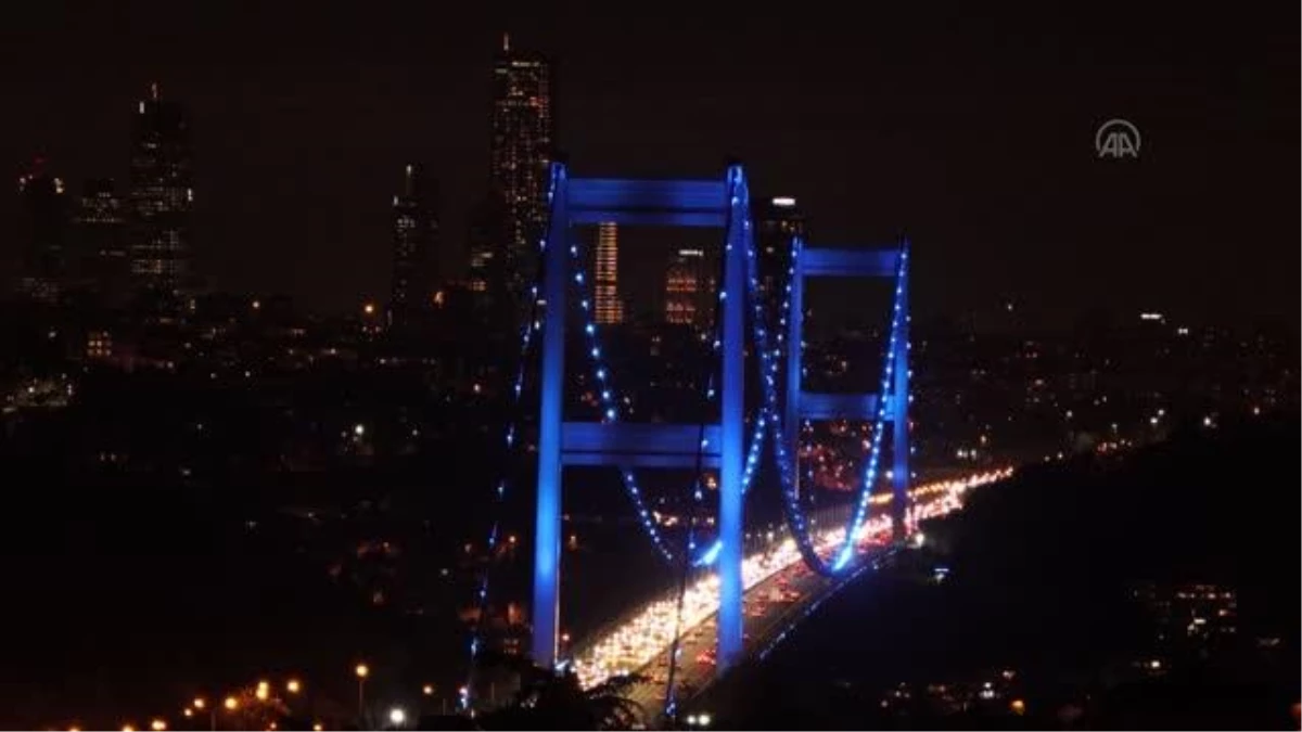 FSM ve Yavuz Sultan Selim köprüleri Dünya Diyabet Günü için aydınlatıldı