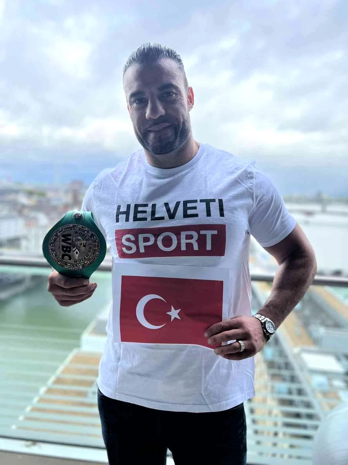 İstanbul\'daki terör saldırısı dünya şampiyonunu derinden üzdü