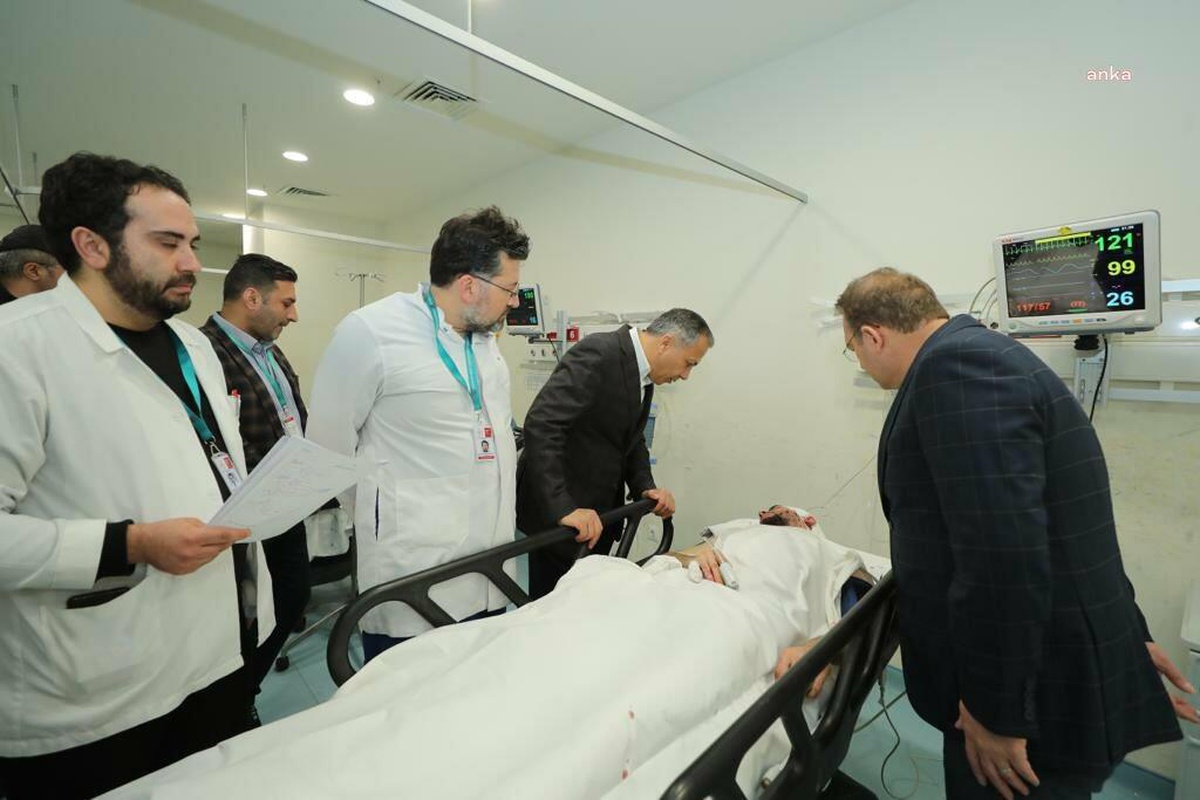 İstanbul Valisi Yerlikaya: 57 Yaralımız Taburcu Oldu, 2 Hastamızın Durumu Ciddiyetini Koruyor