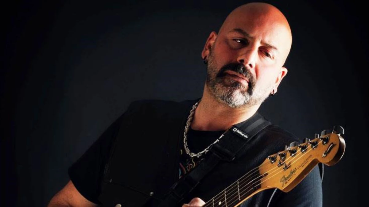 Ankara\'da istek parçayı çalmadığı gerekçesiyle katledilen müzisyen Onur Şener\'in cinayetinde 5 kişi için ağırlaştırılmış müebbet talep edildi