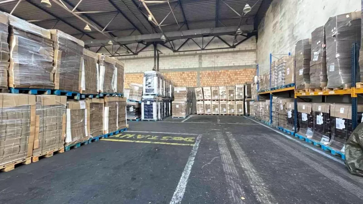 Polonya'da yaklaşık 21 milyon paket kaçak sigara ele geçirildi