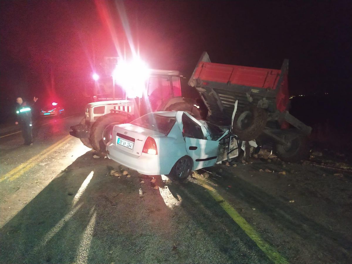 Samsun\'daki trafik kazasında 1 kişi öldü, 4 kişi yaralandı