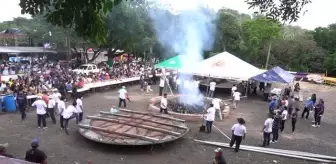 SAN SALVADOR - El Salvador'un geleneksel gözlemesi pupusa, çapını büyüttü