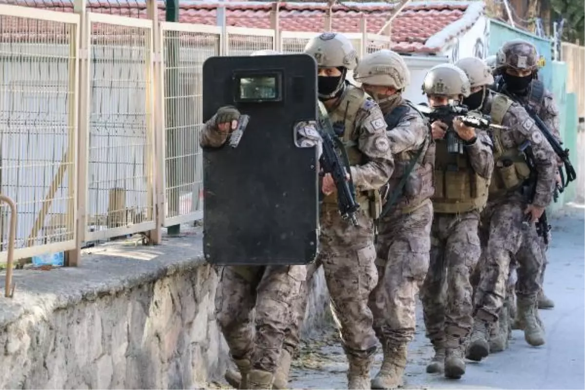 Sosyal medya hesabından harita üzerine bomba işaretiyle geri sayım sayacı koyan şahıs, düzenlenen operasyonla gözaltına alındı