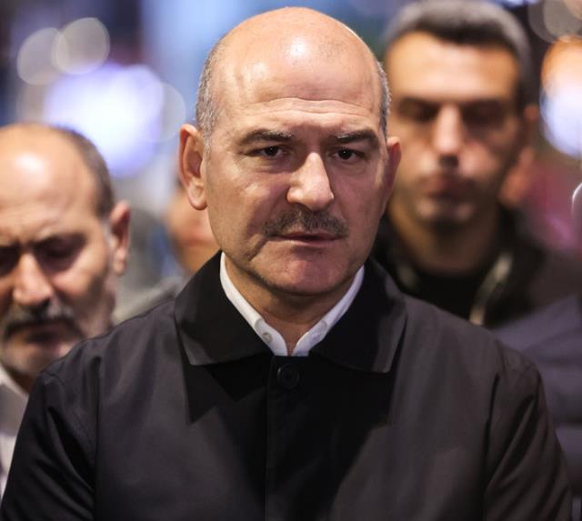 Soylu İstiklal'deki patlamayla ilgili son bilgileri paylaştı: Bombalı saldırının talimatı Kobani'den gelmiş Soylu İstiklal'deki patlamayla ilgili son bilgileri paylaştı: Bombalı saldırının talimatı Kobani'den gelmiş