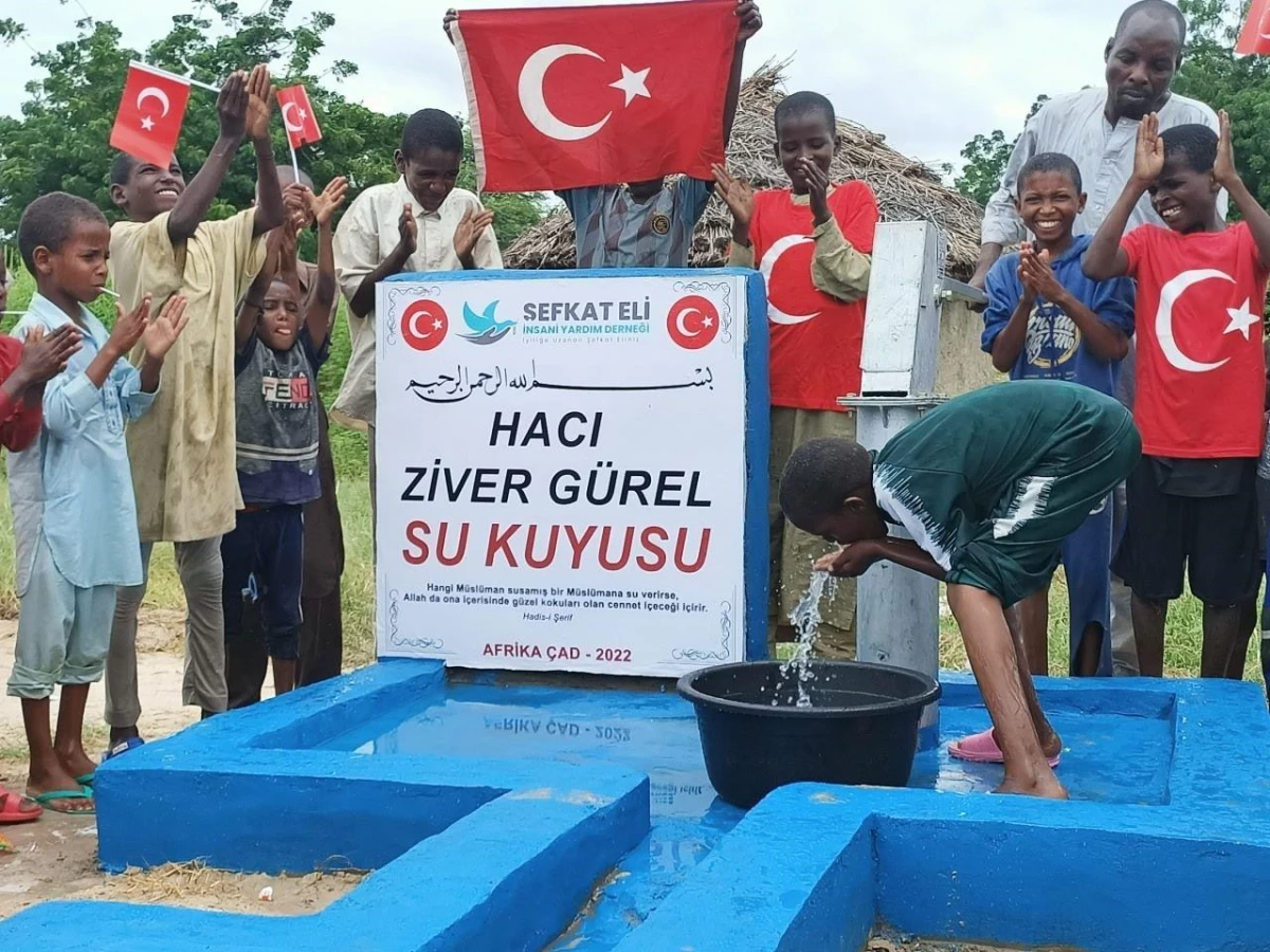 Türk Yardım Derneği Şefkat Eli\'den Afrika\'da Su Kuyusu Projesi