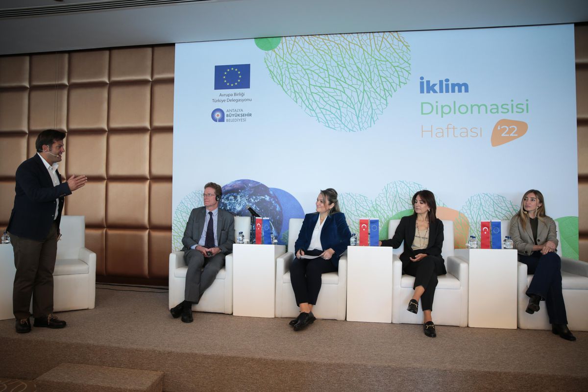 Antalya\'da İklim ve Sürdürülebilirlik Gençlik Paneli düzenlendi