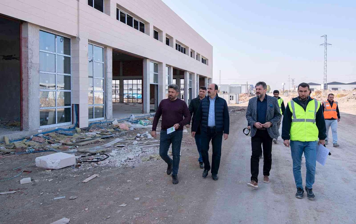 Konya Yeni Motorlu Sanayi Sitesi\'nde çalışmalar sürüyor