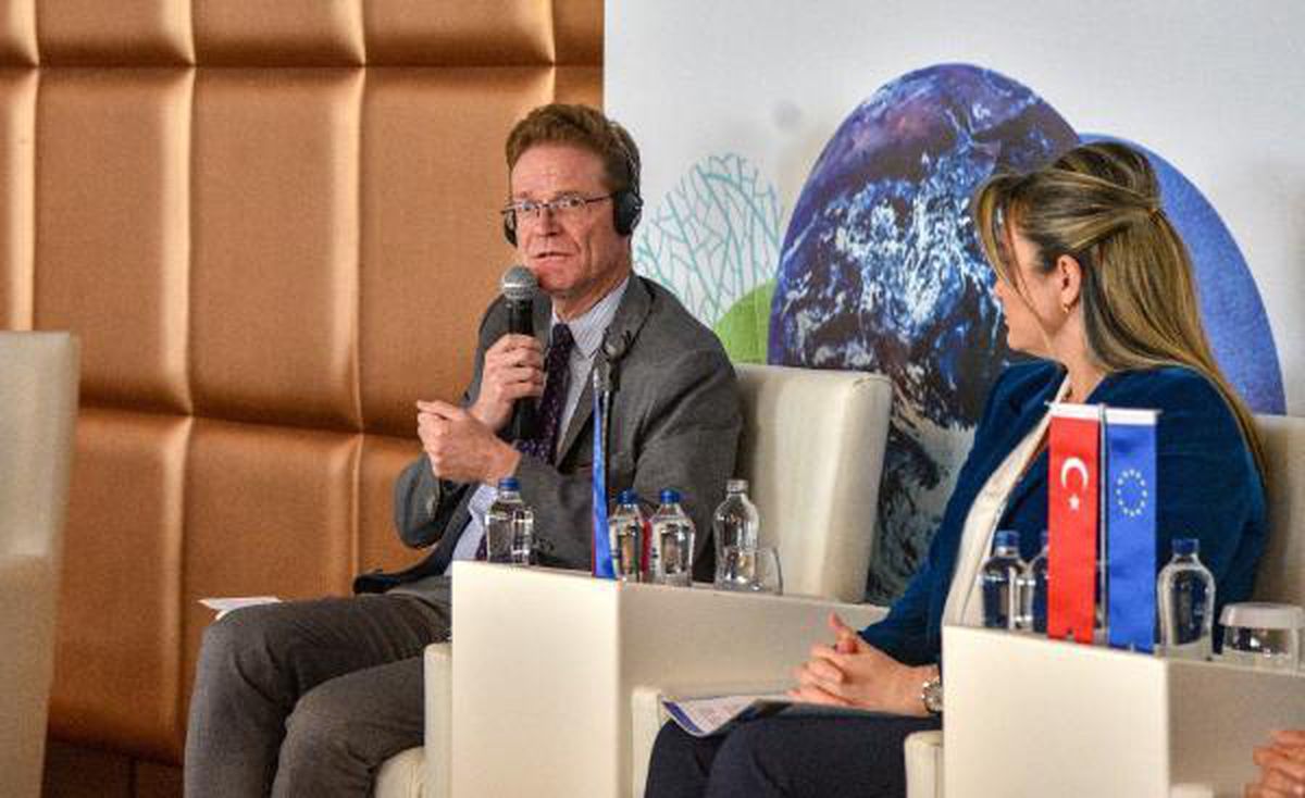 Büyükelçi Landrut: Küresel ısınmayı 1,5 derecede sınırlayamayacağız