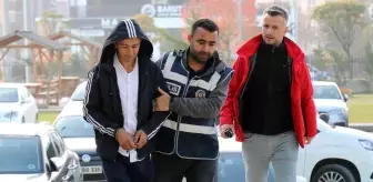 Girdiği evlerde uyuyan ve iş yerini soyan hırsız tutuklandı