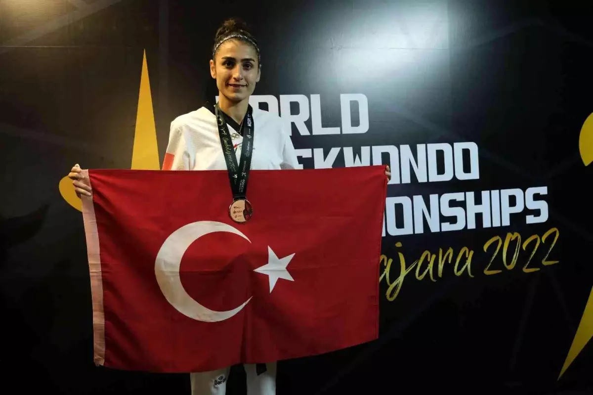 SPOR Tekvandoda Hatice Kübra İlgün dünya üçüncüsü