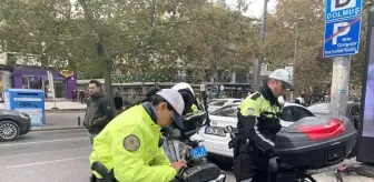 Kadıköy'de elektrikli scooter denetiminde sürücülere ceza yağdı