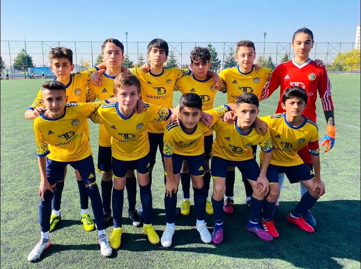 Kayseri U-14 Ligi\'nde 11 maçta 85 gol atıldı