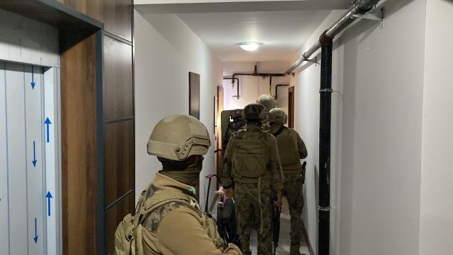 Mersin'de 51 organize suç örgütü zanlısına yönelik operasyon başlatıldı Mersin'de 51 organize suç örgütü zanlısına yönelik operasyon başlatıldı