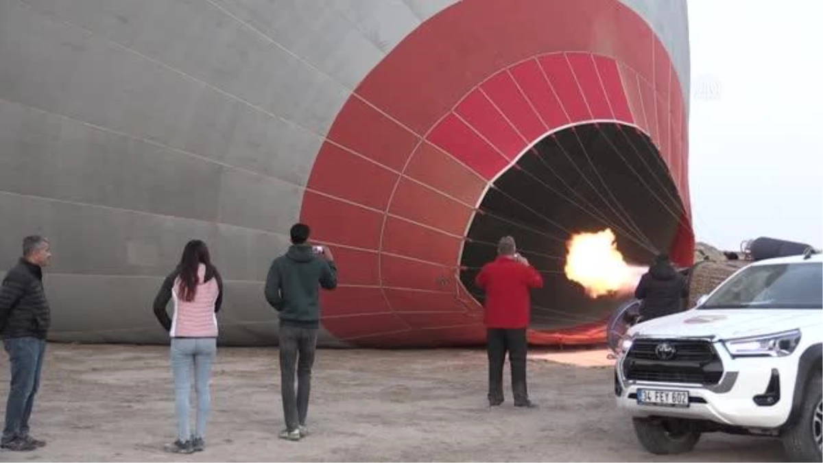 Pamukkale\'de balon turizmi giderek gelişiyor