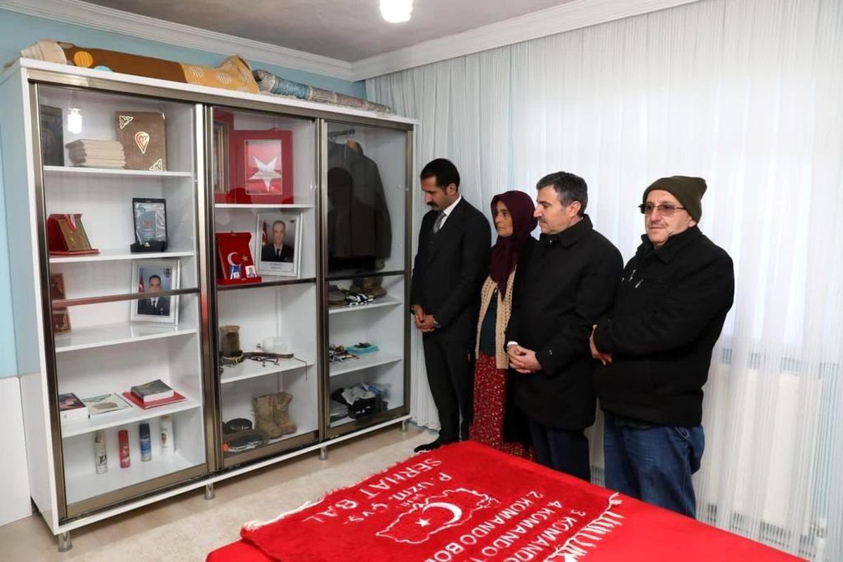 Vali Atay şehit ailelerini unutmuyor