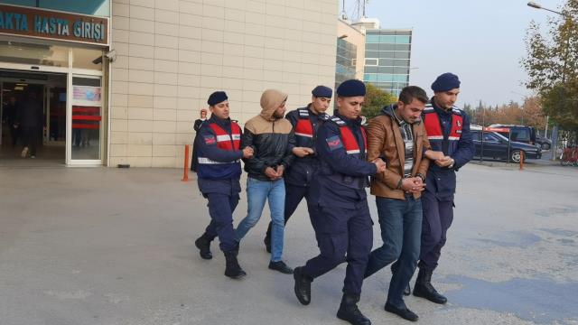 'Adınız terör soruşturmasına karıştı' yalanıyla yaşlı kadının 300 bin TL'lik altınını çaldılar
