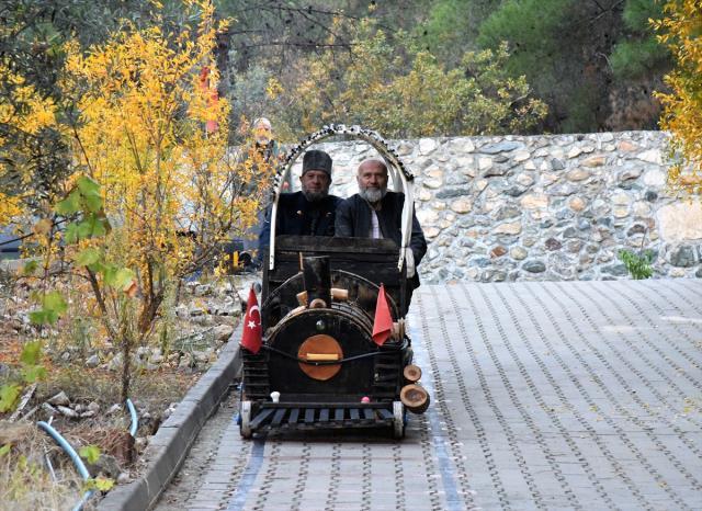 Arazi satın alıp kendi köylerini kurdular! 38 evde yaşayan herkesin ortak bir özelliği var