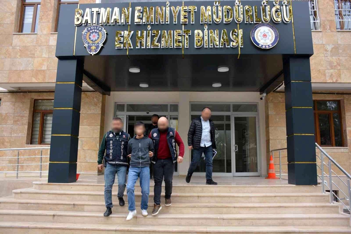 Batman\'da el yapımı patlayıcıyla binaya 2 kes saldırı düzenleyen 2 kişi yakalandı