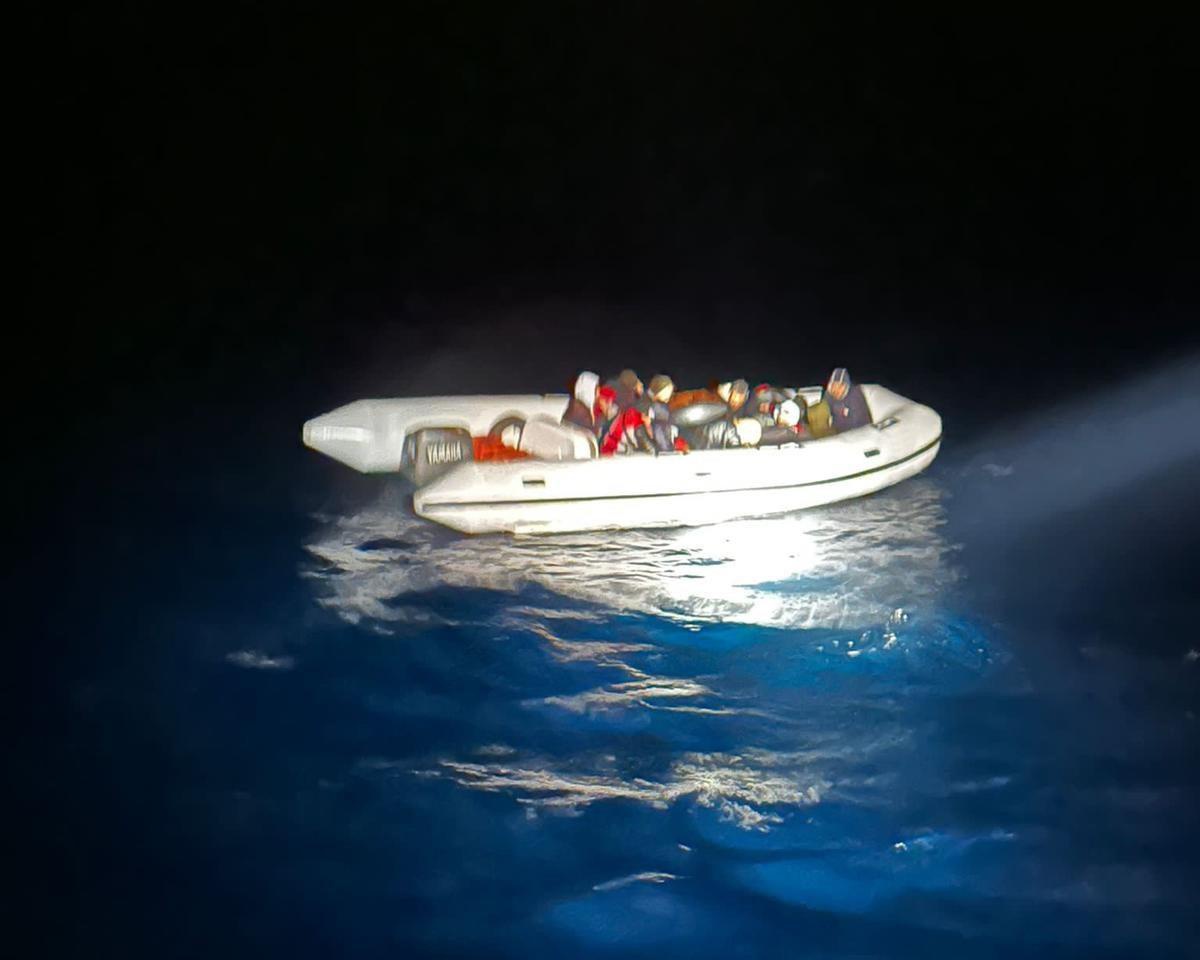Bodrum açıklarında 14 düzensiz göçmen yakalandı