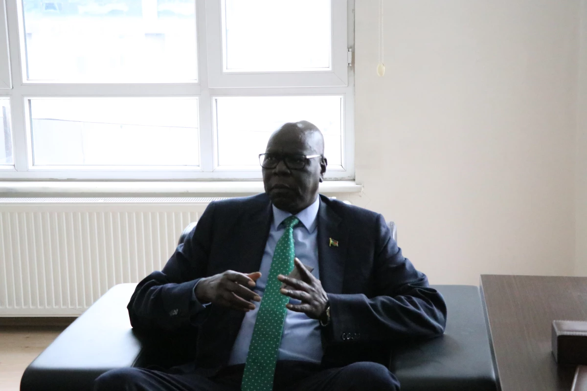 Güney Sudan\'ın Ankara Büyükelçisi Guandong, MÜSİAD Niğde Şubesini ziyaret etti