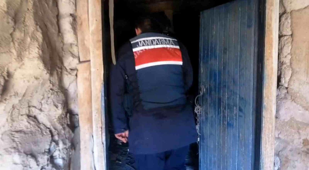 JASAT dedektifleri hırsızlık şüphelisini çaldığı malzemelerle yakaladı