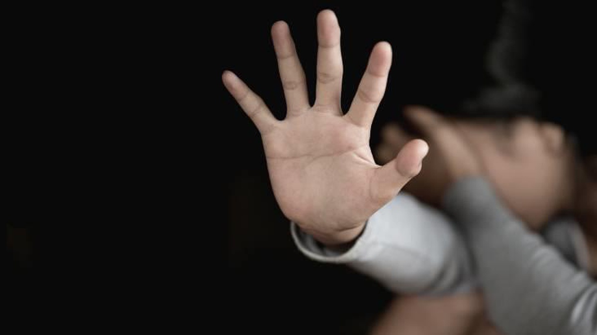 Kocaeli\'de üvey kızına cinsel istismarla suçlanan sanıktan dehşete düşüren sözler: Onu çocuğum gibi seviyordum