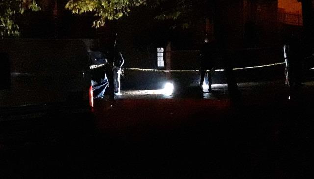 Meslekten ihraç edilen polis memuru, eşini öldürdü Meslekten ihraç edilen polis memuru, eşini öldürdü