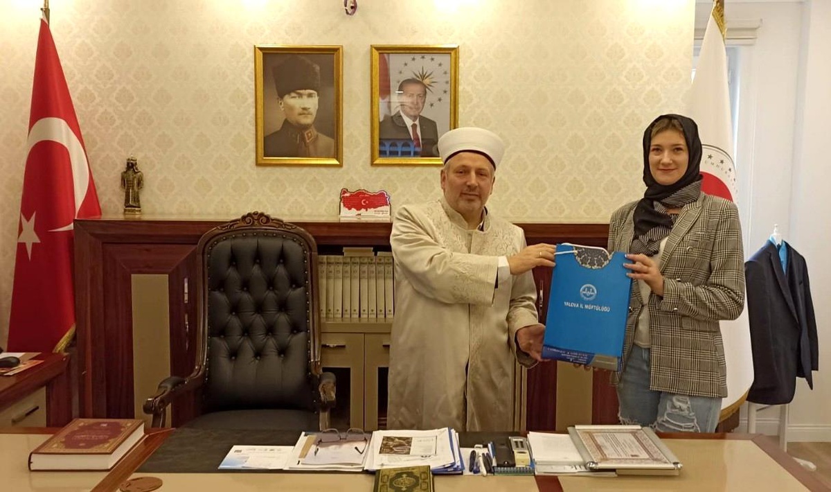 Moldovyalı Cristina Müslüman olarak Fatma ismini aldı