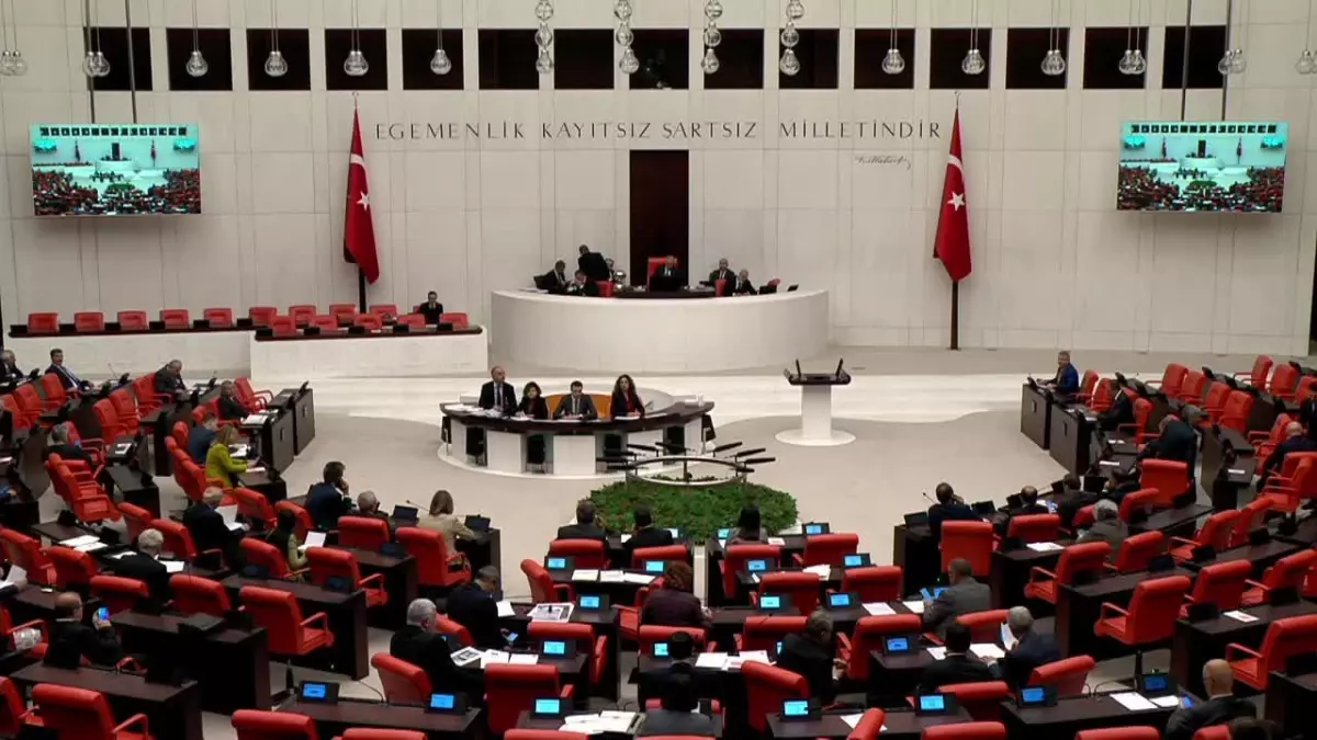 Sibel Özdemir: 'Alevi Yurttaşlarımızın, Kurumlarının Anayasal ve Eşit Yurttaşlık Temelinde İnanç ve İbadetleriyle İlgili Ortaklaştığı Talepleri Bu...