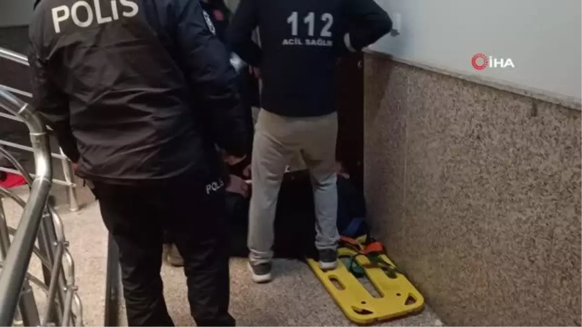 Tamir ettiği çatıdan beton zemine düşen işçi yaralandı