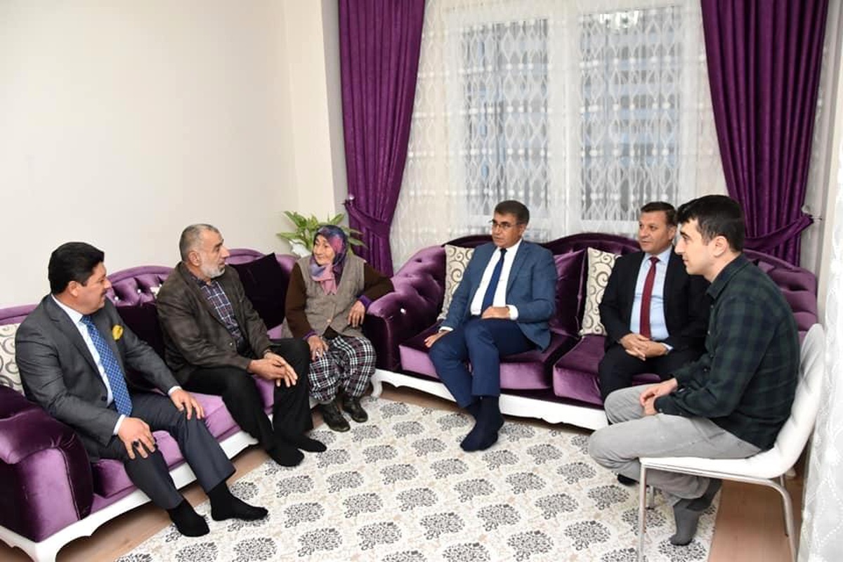 Vali Gürel\'den şehit yakınları ve gazilere ziyaret