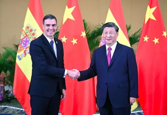 Xi, İspanya Başbakanı Pedro Sanchez ile Görüştü