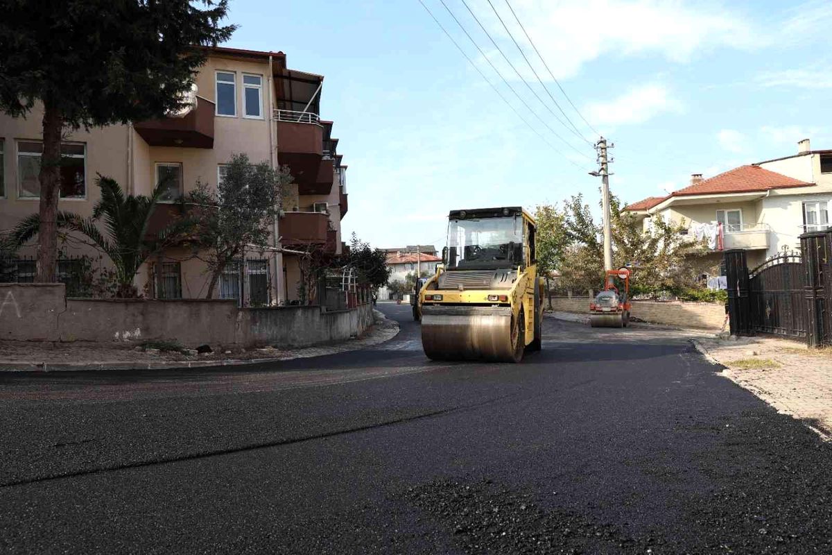 Zeytin Sokak da asfaltlandı