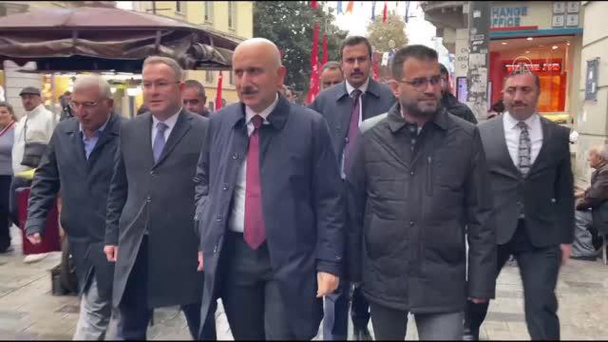 Bakan Karaismailoğlu, terör saldırısının yaşandığı İstiklal Caddesi'nde açıklamada bulundu