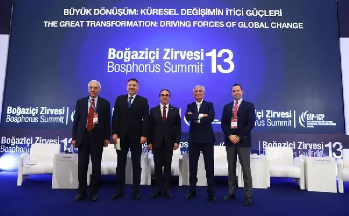 Boğaziçi Zirvesi\'nde \'Savunma Endüstrisi ve Ulusal Güvenlik\' paneli gerçekleştirildi