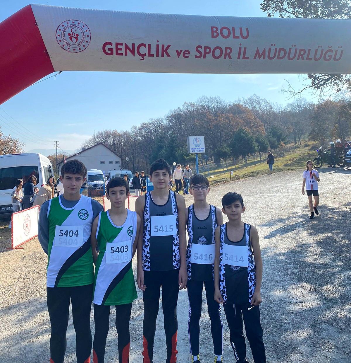 Büyükşehir kros sporcularının performansı göz doldurdu