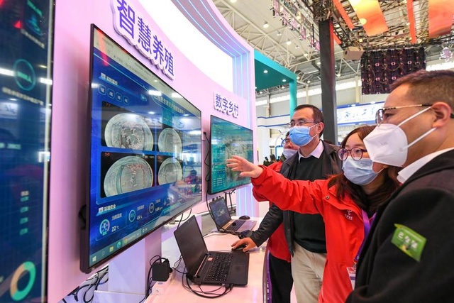 Çin'in Mianyang Kentinde Yüksek Teknoloji Fuarı Kapılarını Açtı