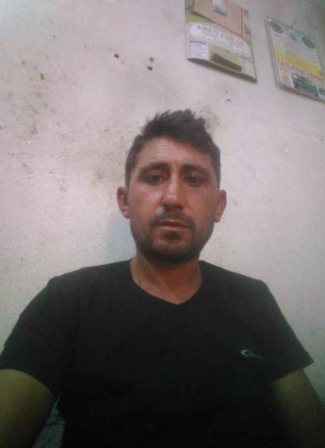 Eşini görmek için gittiği kayınpederinin evinde dehşet saçtı: 2 ölü Eşini görmek için gittiği kayınpederinin evinde dehşet saçtı: 2 ölü