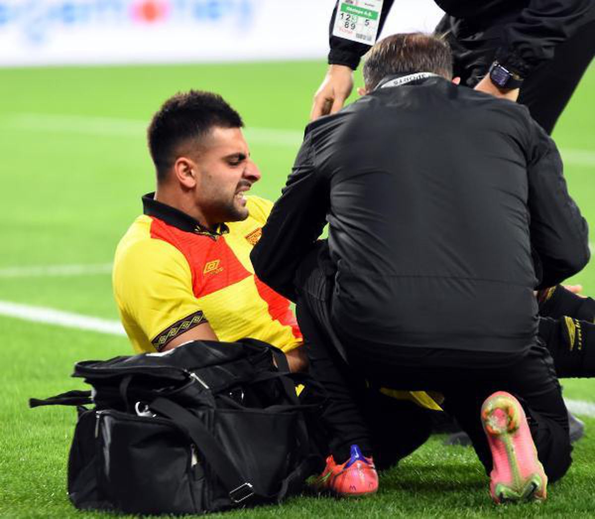 Göztepe\'de Yunus Emre sıkıntısı