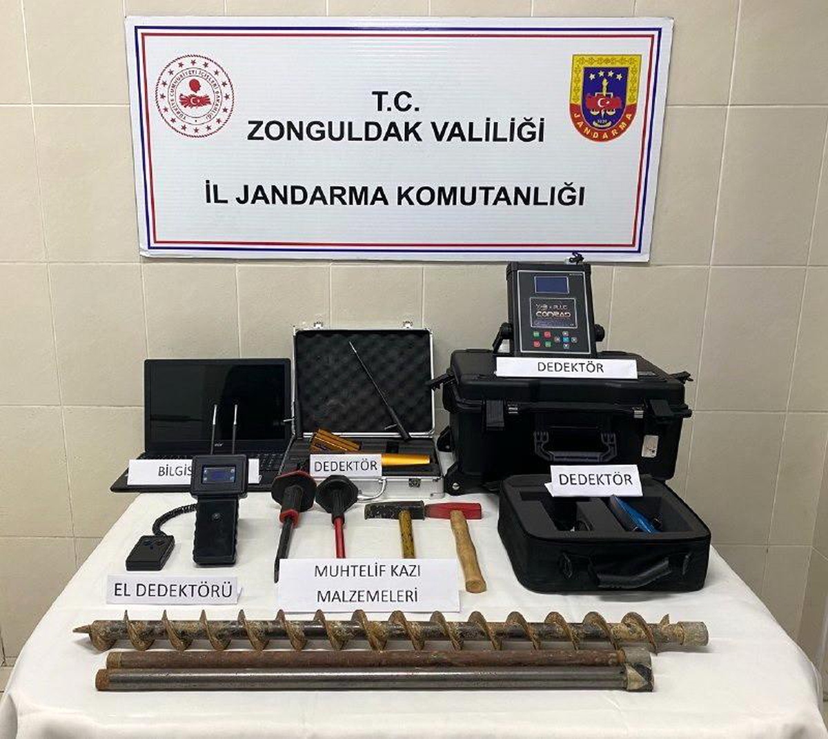 Jandarmadan kaçak kazı operasyonu
