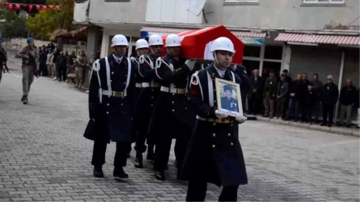 Kıbrıs gazisi Karaardıç son yolculuğuna uğurlandı