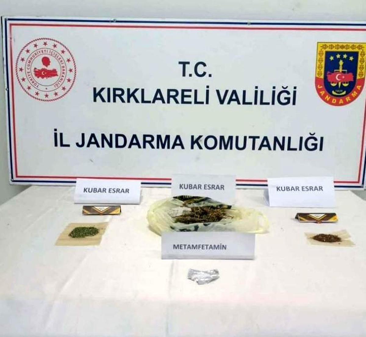 Kırklareli\'nde uyuşturucu operasyonu: 4 gözaltı